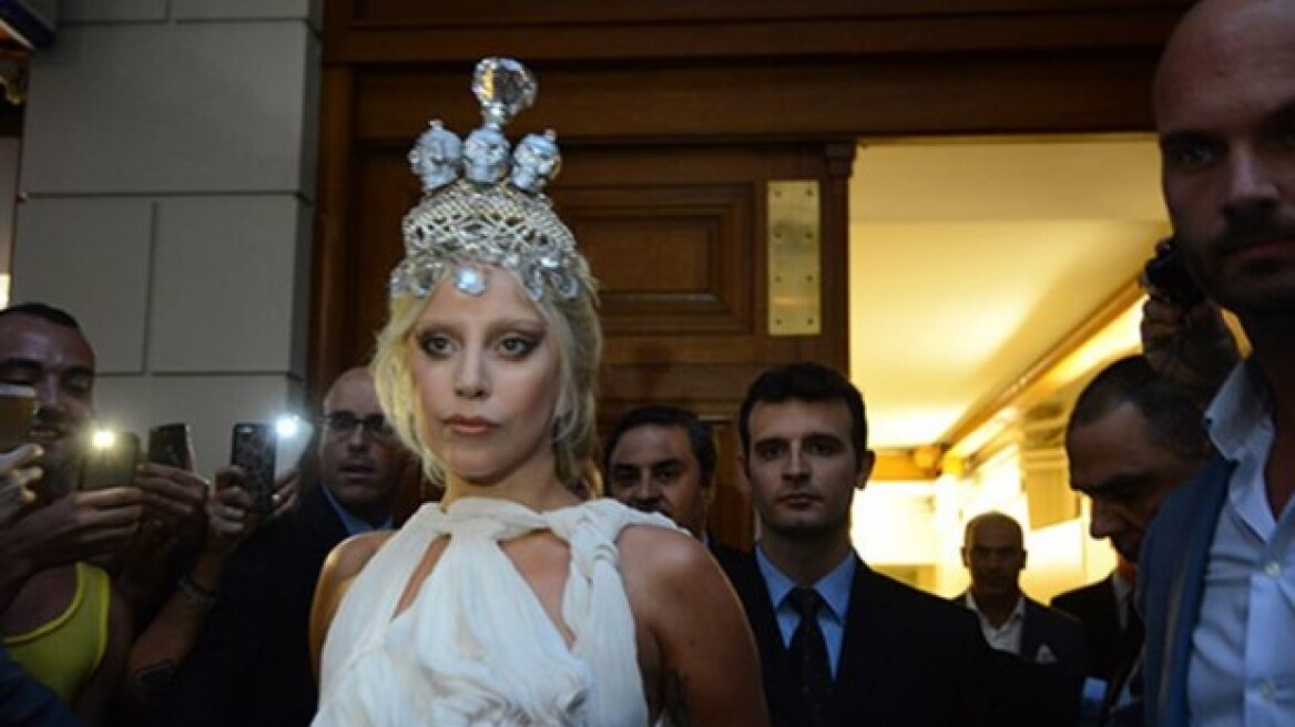 Περικλής Κονδυλάτος: Η Lady Gaga φόρεσε τη δική μου τιάρα